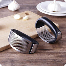 Load image into Gallery viewer, Manual Garlic Press Peeler Chopper Crusher Kitchen Garlic Tools Accessories