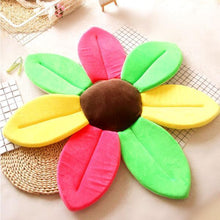 Load image into Gallery viewer, Baby bath petal bathing mat