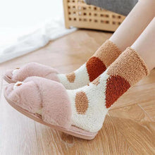 Load image into Gallery viewer, Cat Paw Indoor Socks