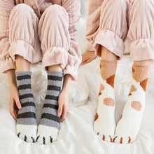 Load image into Gallery viewer, Cat Paw Indoor Socks