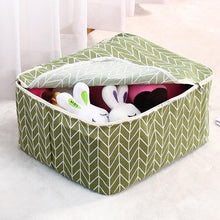 Load image into Gallery viewer, Plus Size Clothing Quilt Storage Bag Dustproof Organize Box