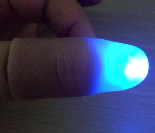 Magic Makers Red Light Up Thumb Tips