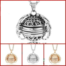 Load image into Gallery viewer, Siliver 🔥50%OFF-Pendant Expanding Photo Locket Necklace(BUY 1 &amp; GET 1 FREE TODAY)