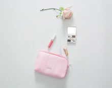 Load image into Gallery viewer, Waterproof travel bag